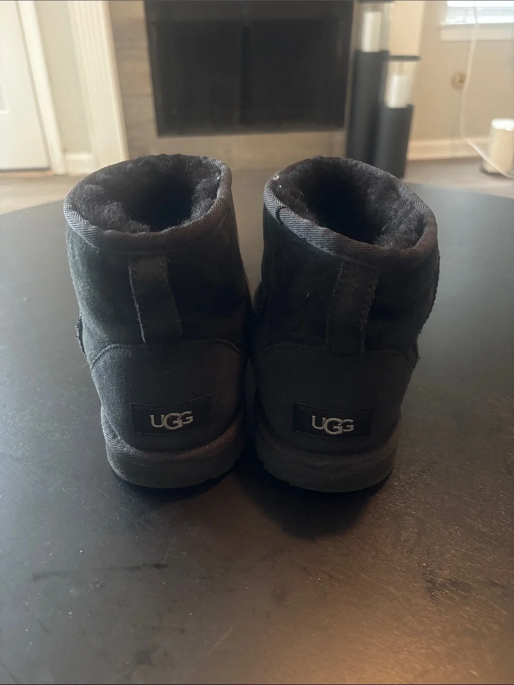 UGG Women Black Short Classic Fur-Lined Boots